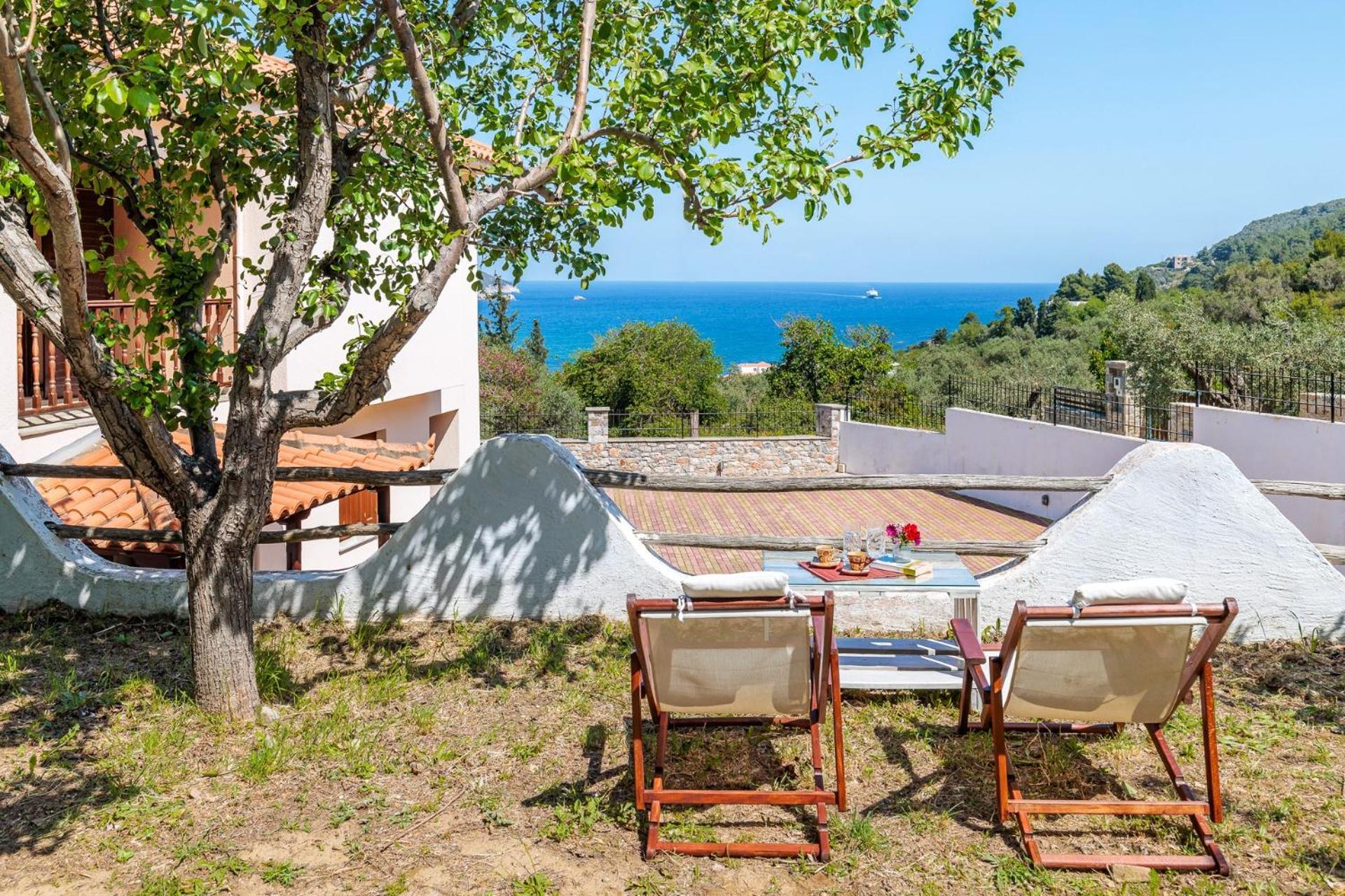 Naiades Superior Apartments In Skopelos With Sea View Close To The Town Екстериор снимка