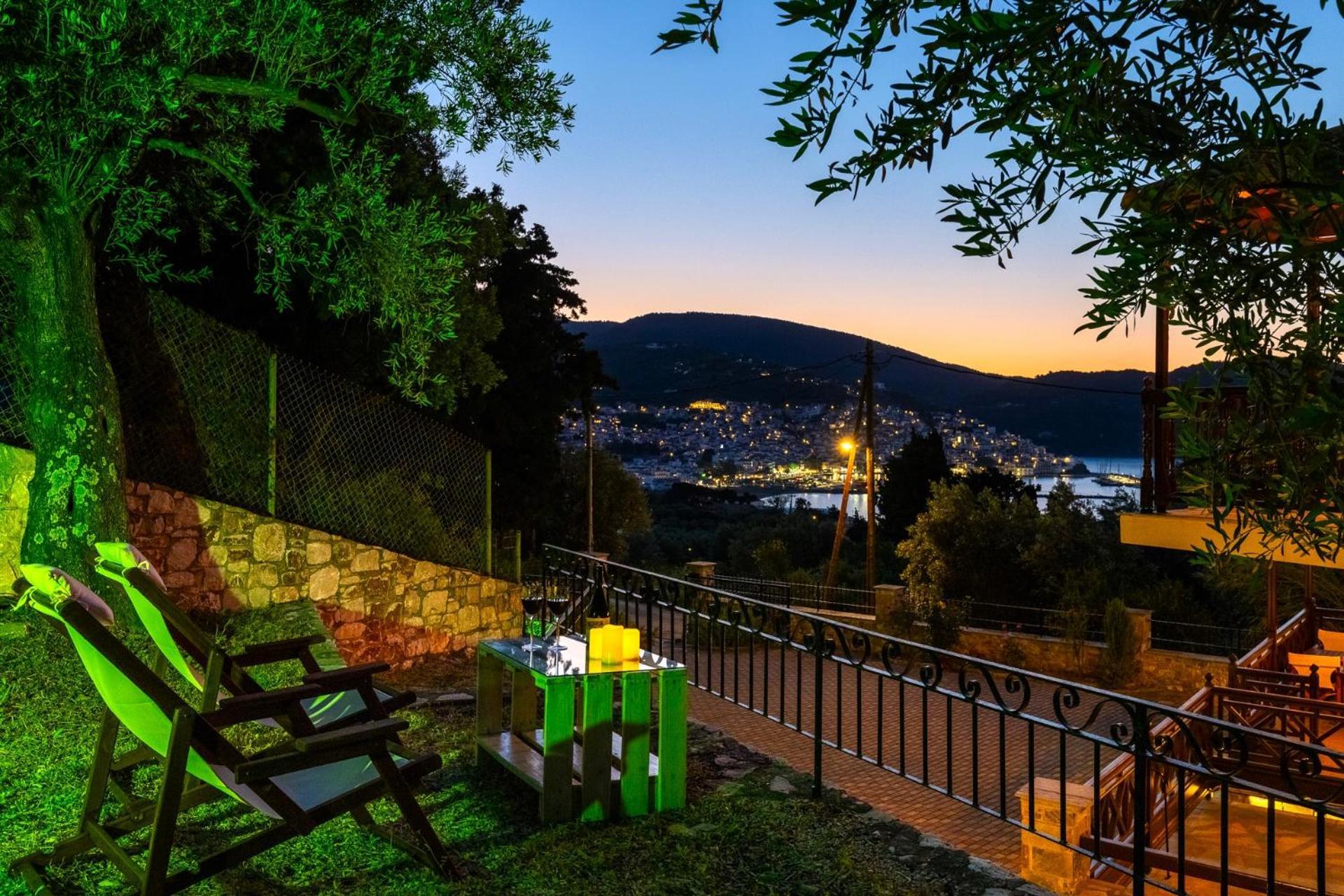 Naiades Superior Apartments In Skopelos With Sea View Close To The Town Екстериор снимка