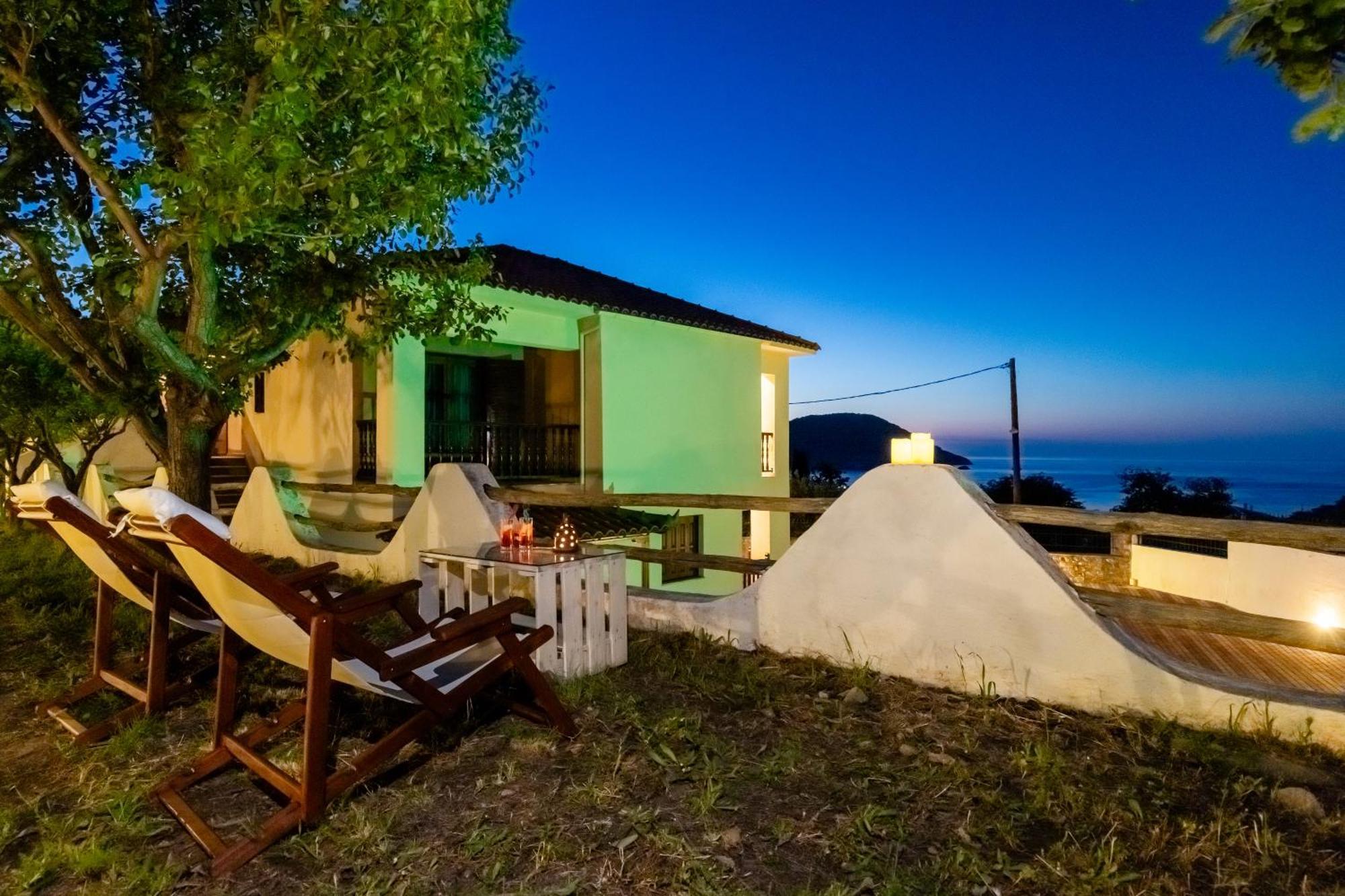 Naiades Superior Apartments In Skopelos With Sea View Close To The Town Екстериор снимка